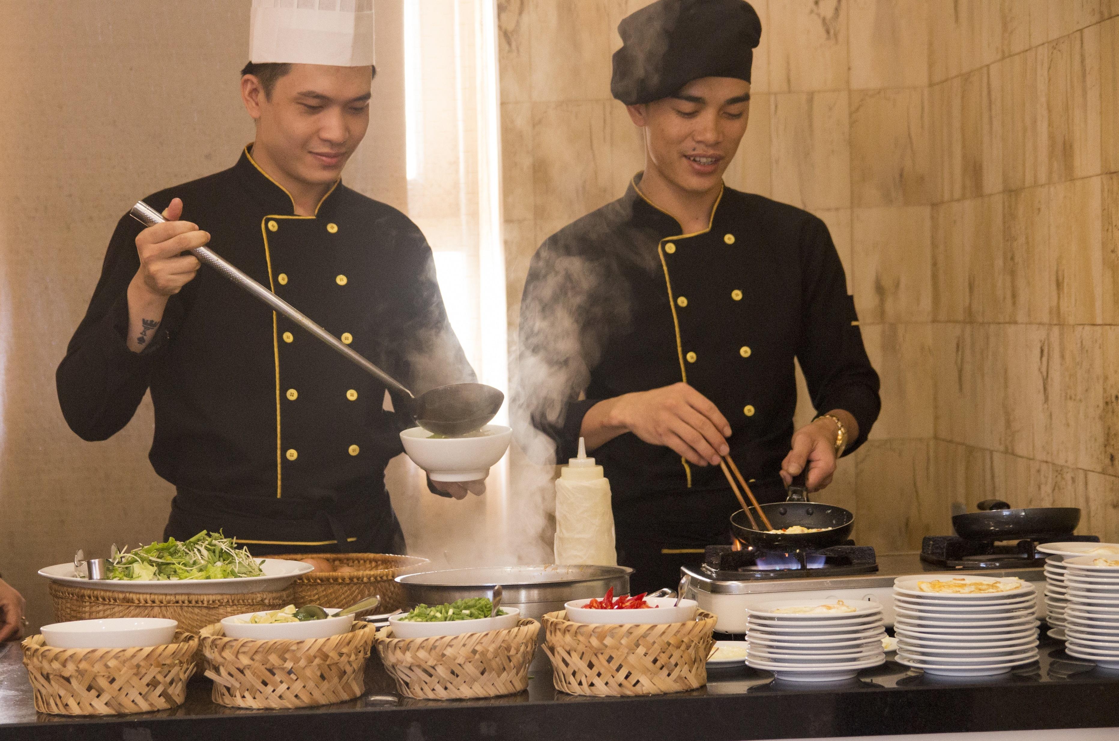 Fivitel King Hotel Da Nang Buitenkant foto