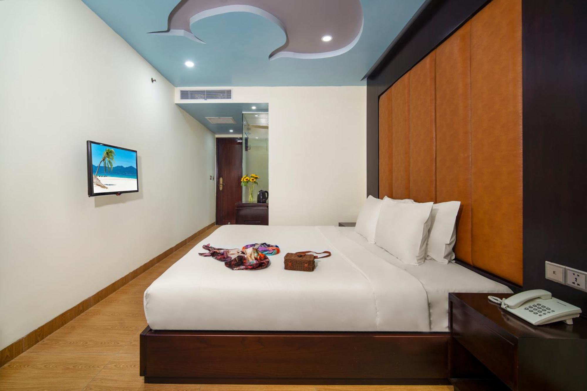 Fivitel King Hotel Da Nang Buitenkant foto